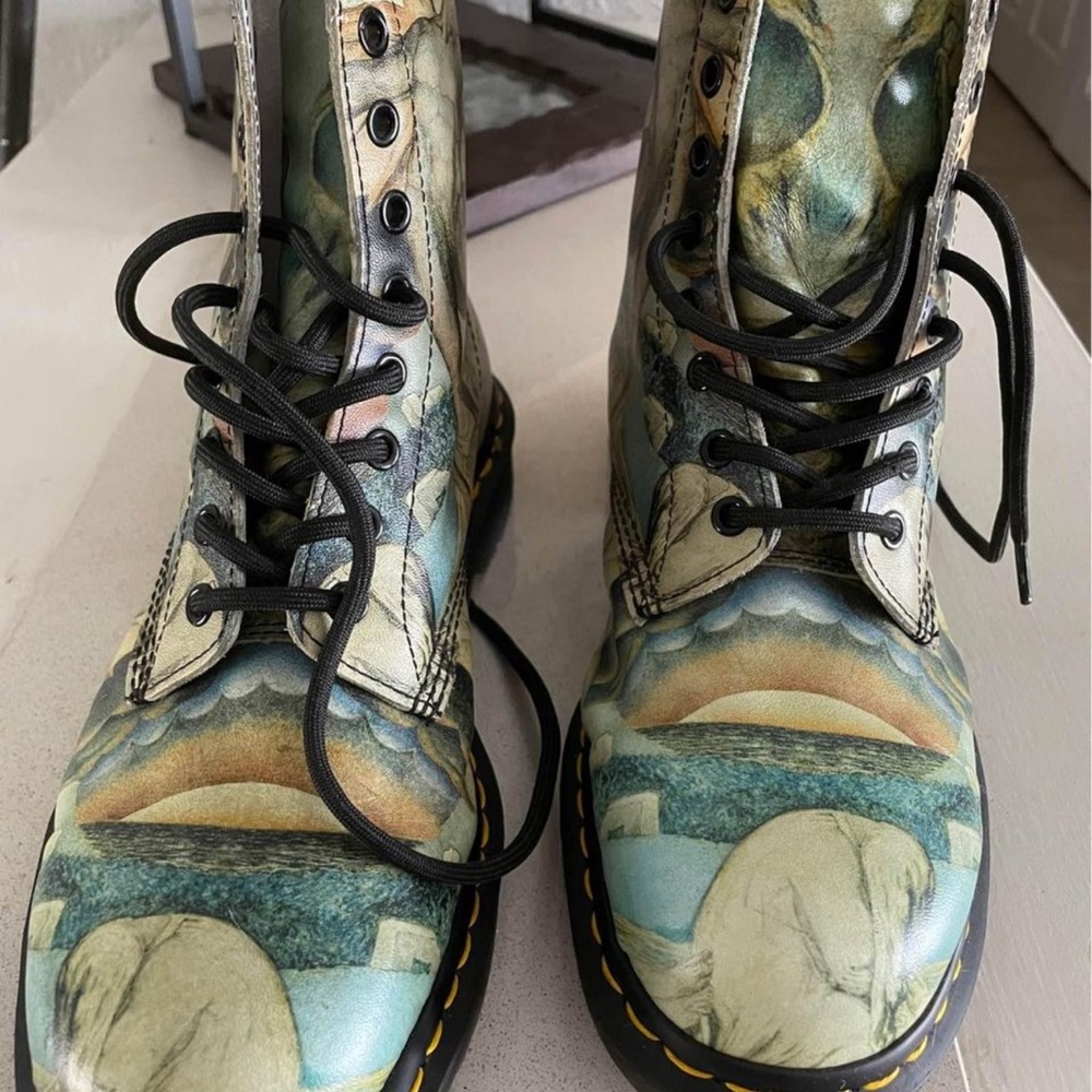Dr. Martens Limited museum collection- Tate Blake 1460 Boots Sz 11 NEW
